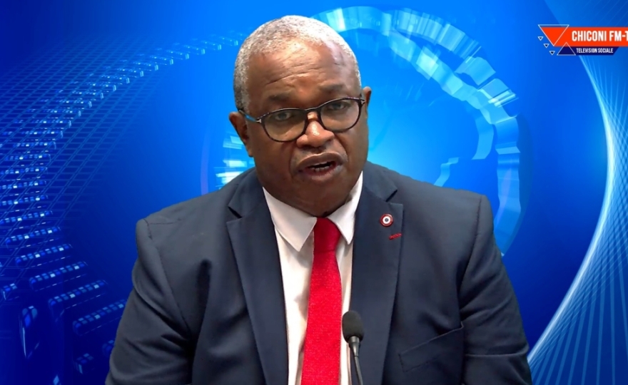 Visite à Mayotte du ministre de l'intérieur - "Une priorité : mettre un terme aux pompes aspirantes de l'immigration clandestine."