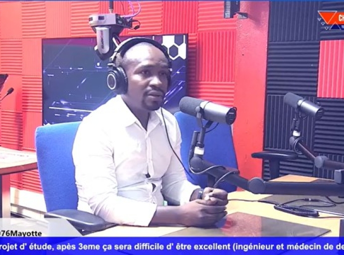 Chiconi FM TV - Avec  Maoulida Chacrina le président de l'association coup2pouce976 ce 20 avril 2022