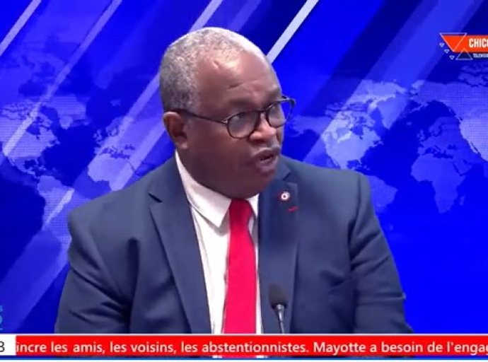 Chiconi FM-TV avec Mansour Kamardine et Fazianti DJOUMOI TSIMPOU "pour renforcer leur avance"